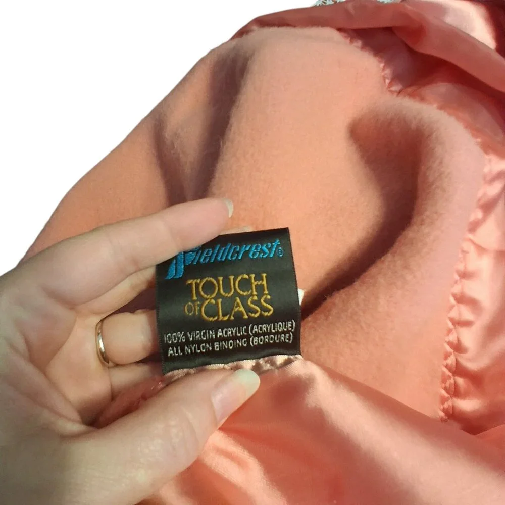 Fieldcrest Touch of Class vintage blanket 89x90 fleece nylon binding USA pink
